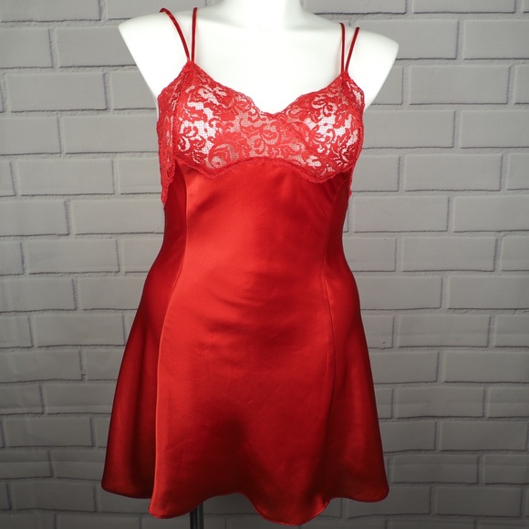 Victoria's Secret Other - Victoria’s Secret L red lace strappy chemise